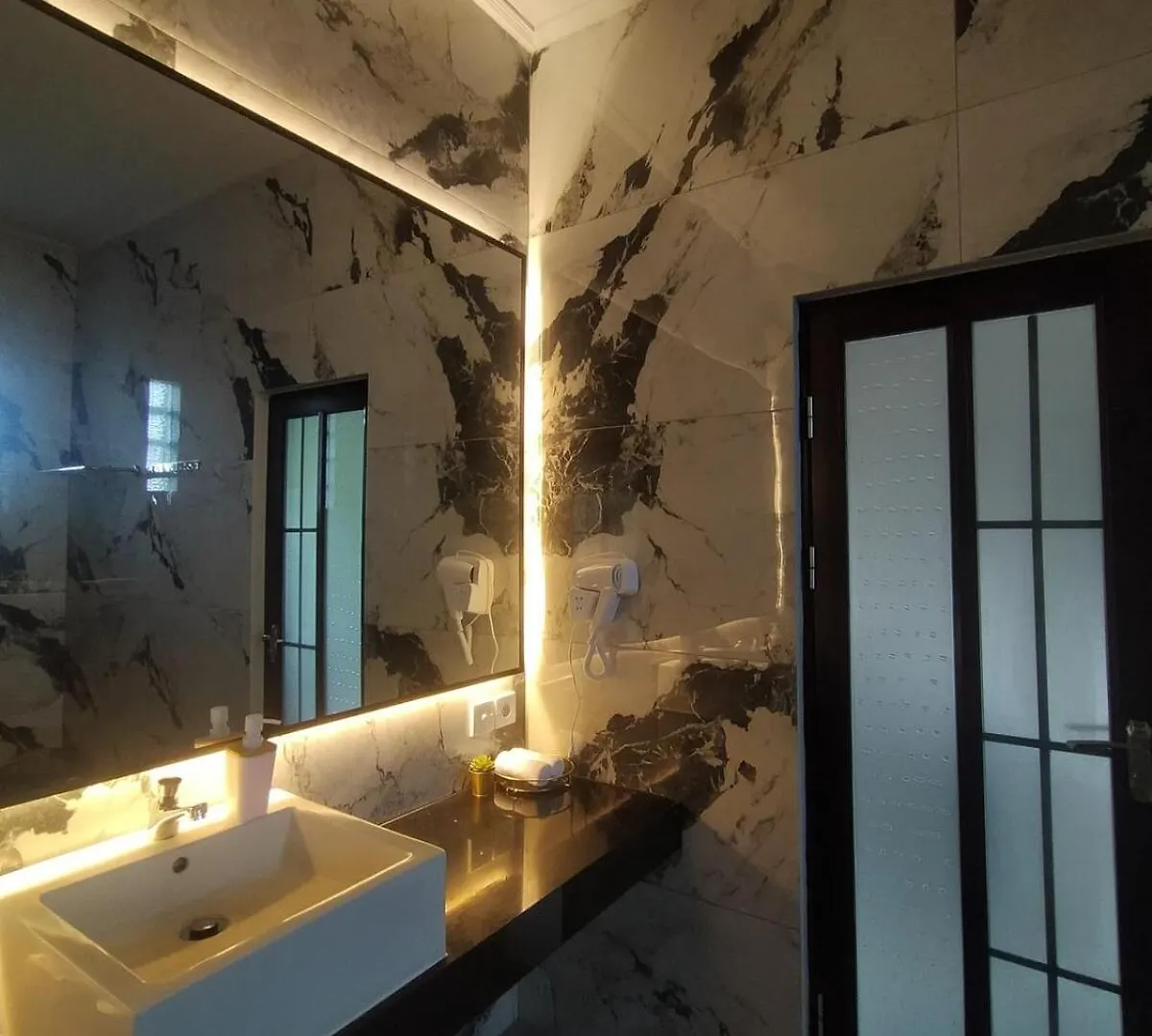 Puri Ratu Jimbaran With Private Pool Villa
